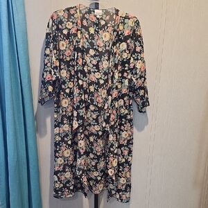 (J34) LuLaRoe Floral Black Cardigan Sz L